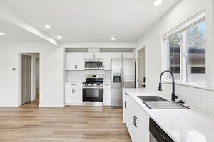 Baker St NE-S2904-015.jpg