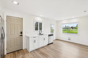 Baker St NE-S2904-018.jpg
