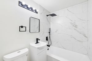 Baker St NE-S2904-019.jpg