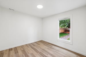 Baker St NE-S2904-021.jpg