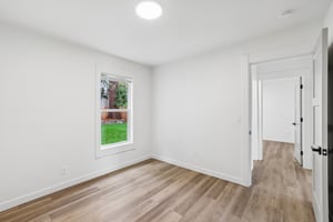 Baker St NE-S2904-023.jpg