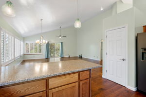 Kitchen (6)