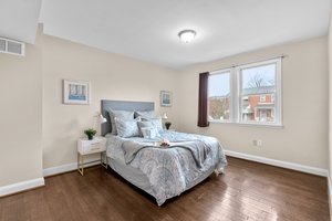 24. 1405 N Linwood Ave.jpg