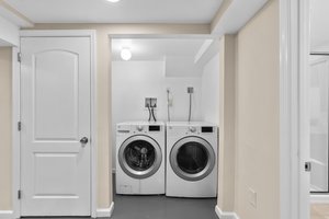 33. 1405 N Linwood Ave.jpg