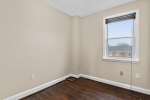 19. 1405 N Linwood Ave.jpg