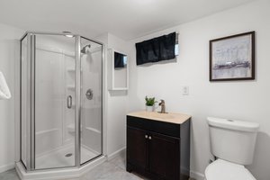 34. 1405 N Linwood Ave.jpg