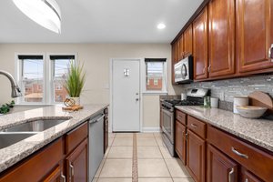 15. 1405 N Linwood Ave.jpg