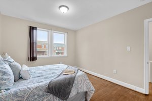 26. 1405 N Linwood Ave.jpg