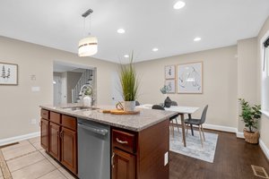 18. 1405 N Linwood Ave.jpg