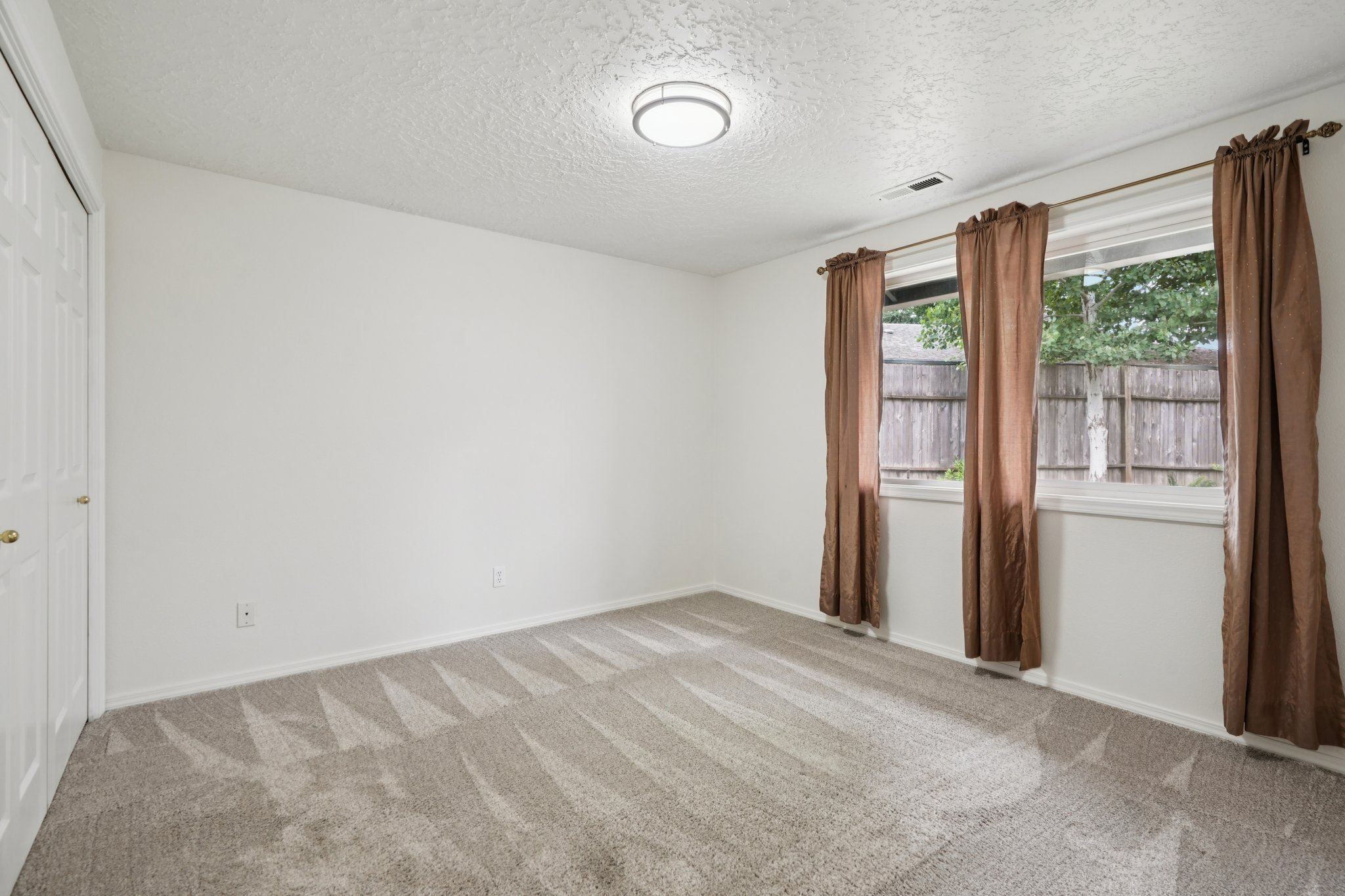 SE 121st Ave-S2706-034.jpg