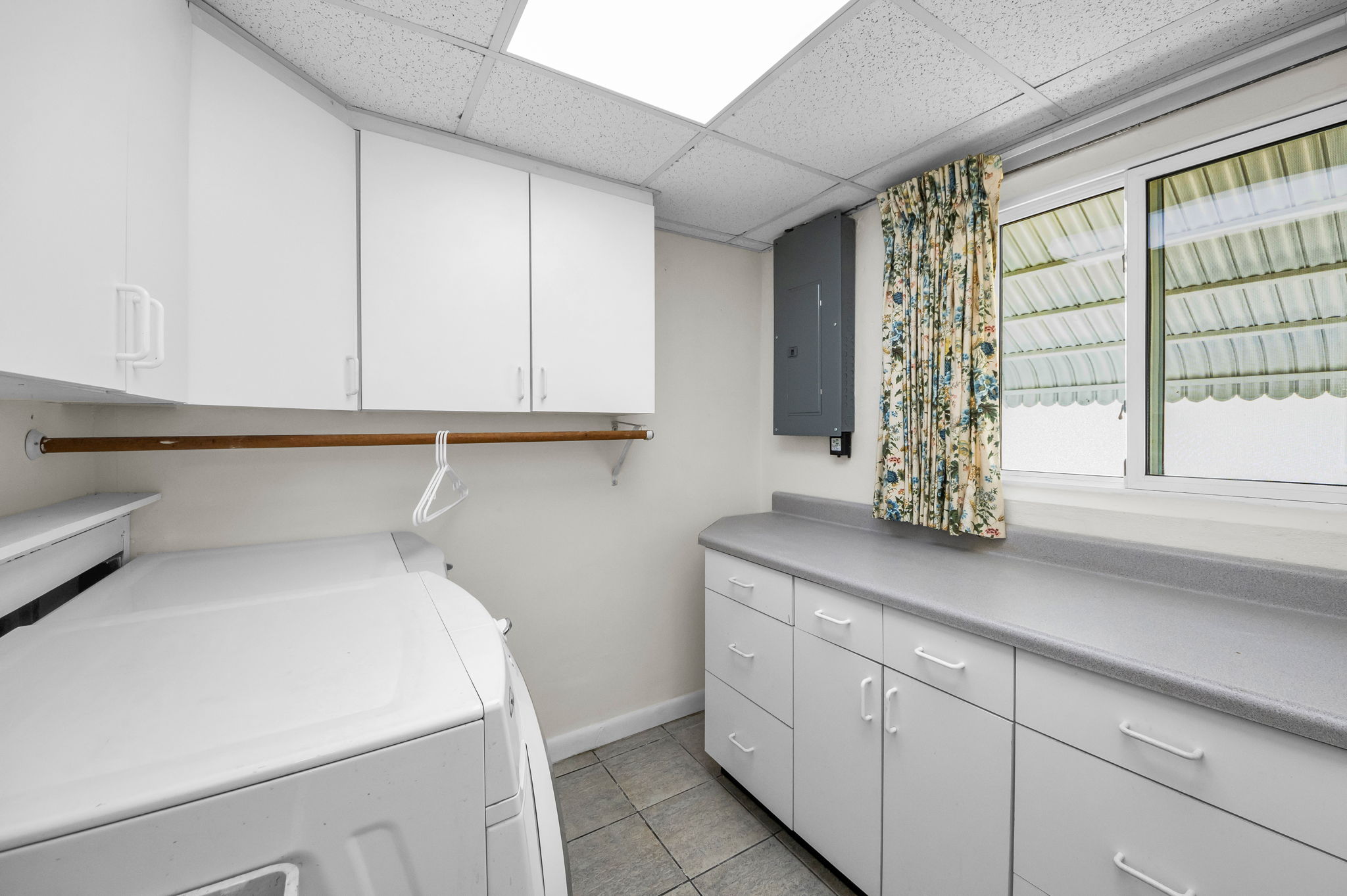 Laundry Room 1