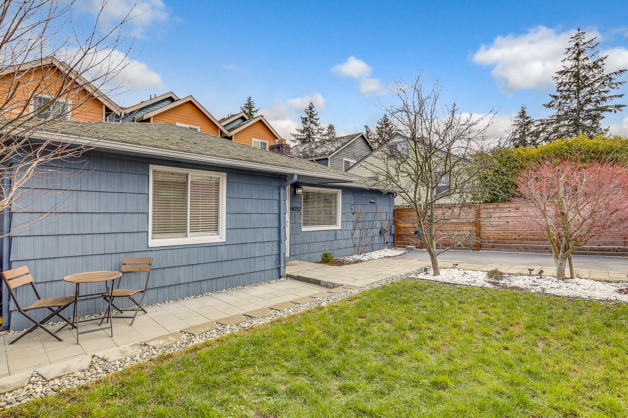 14052 Midvale Ave N, Seattle, WA 98133, USA Photo 5