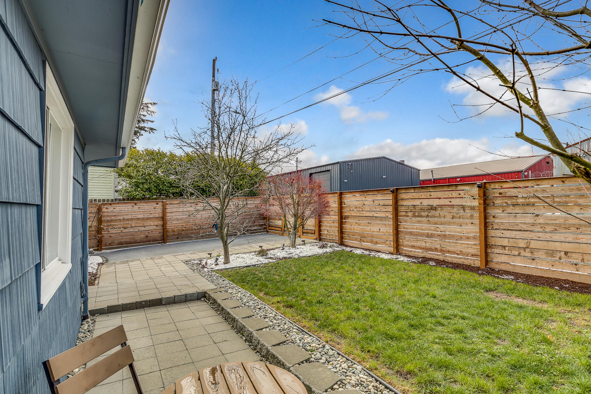 14052 Midvale Ave N, Seattle, WA 98133, USA Photo 4