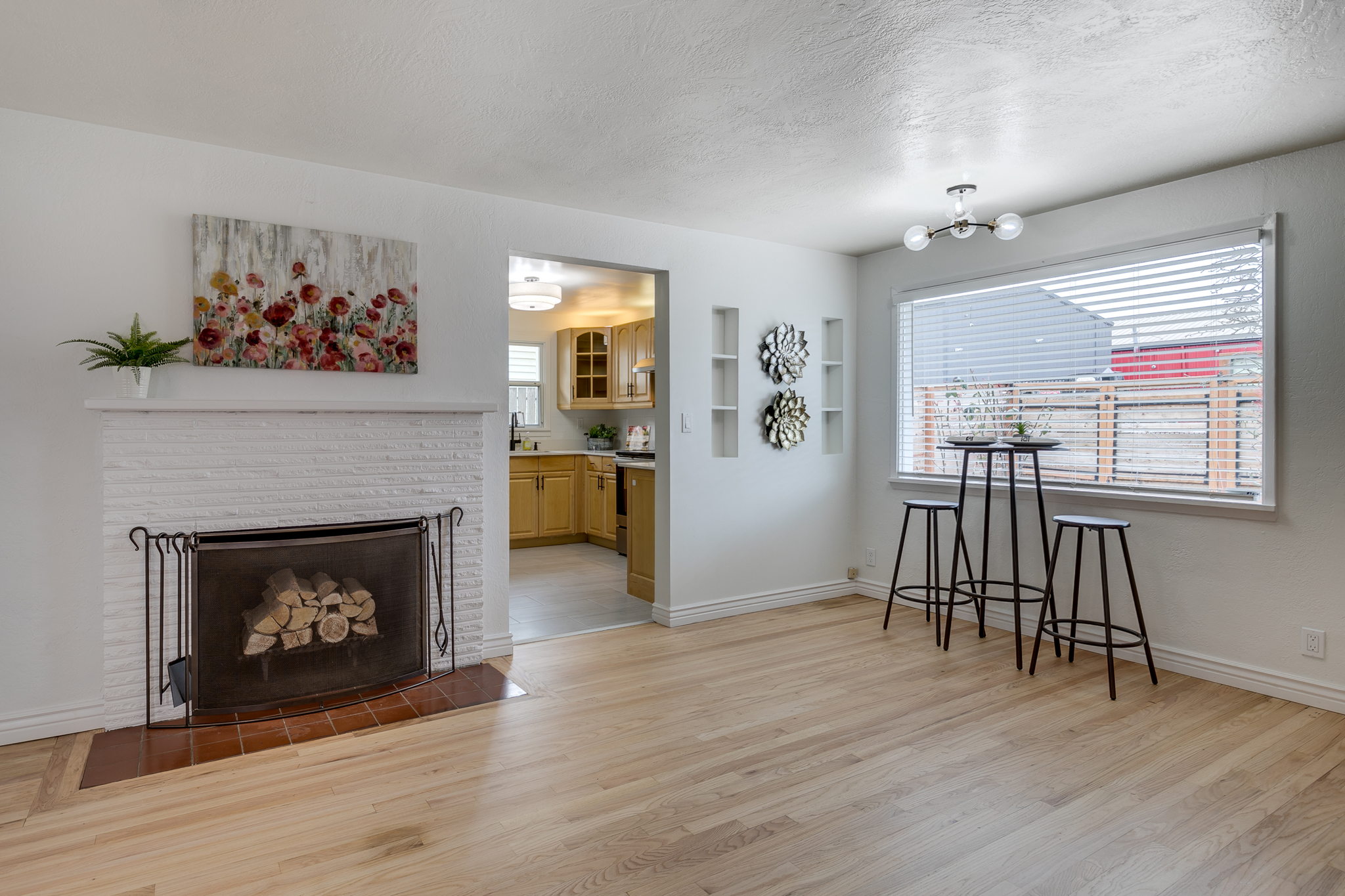 14052 Midvale Ave N, Seattle, WA 98133, USA Photo 11