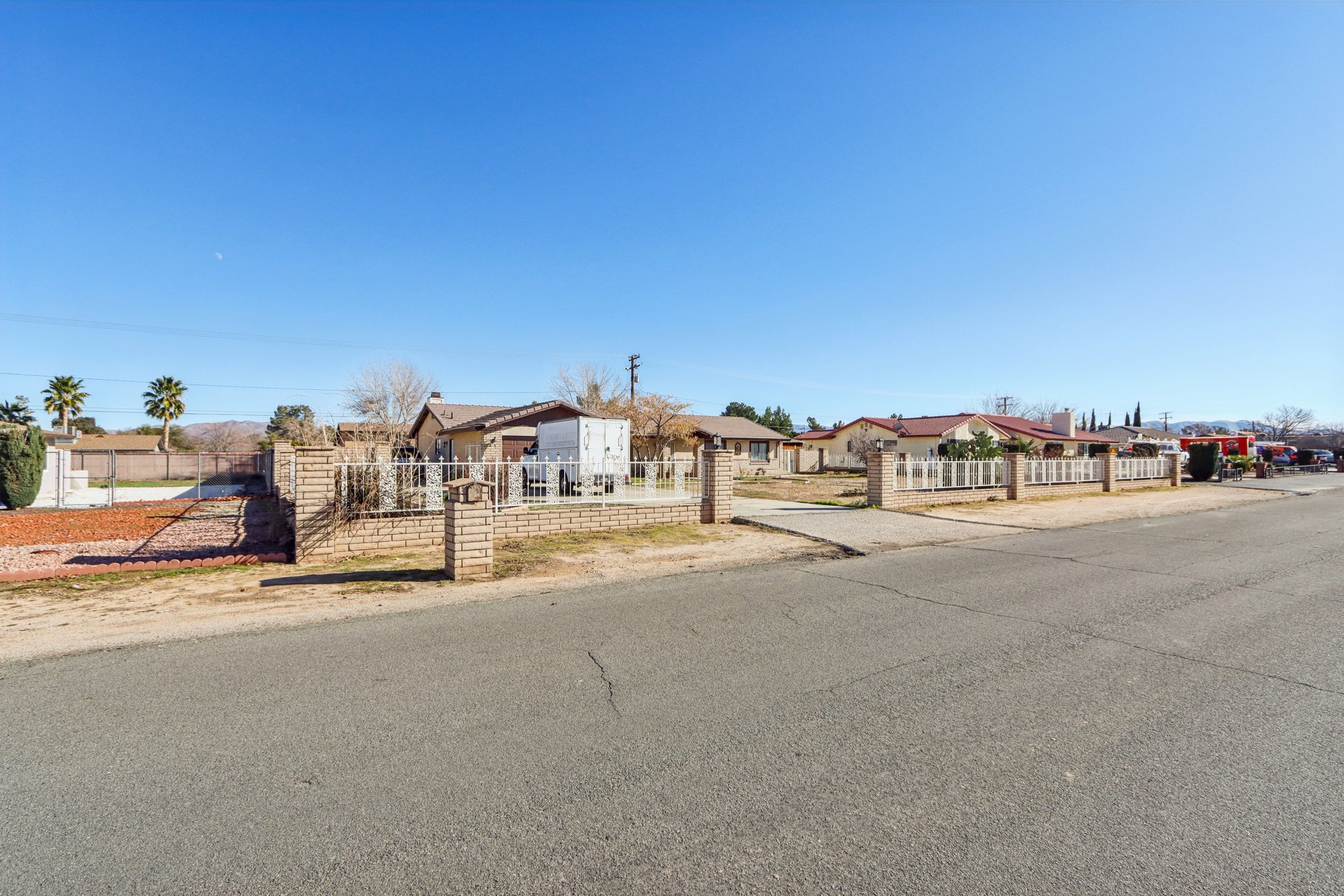 Crow Rd-S2912-007.jpg