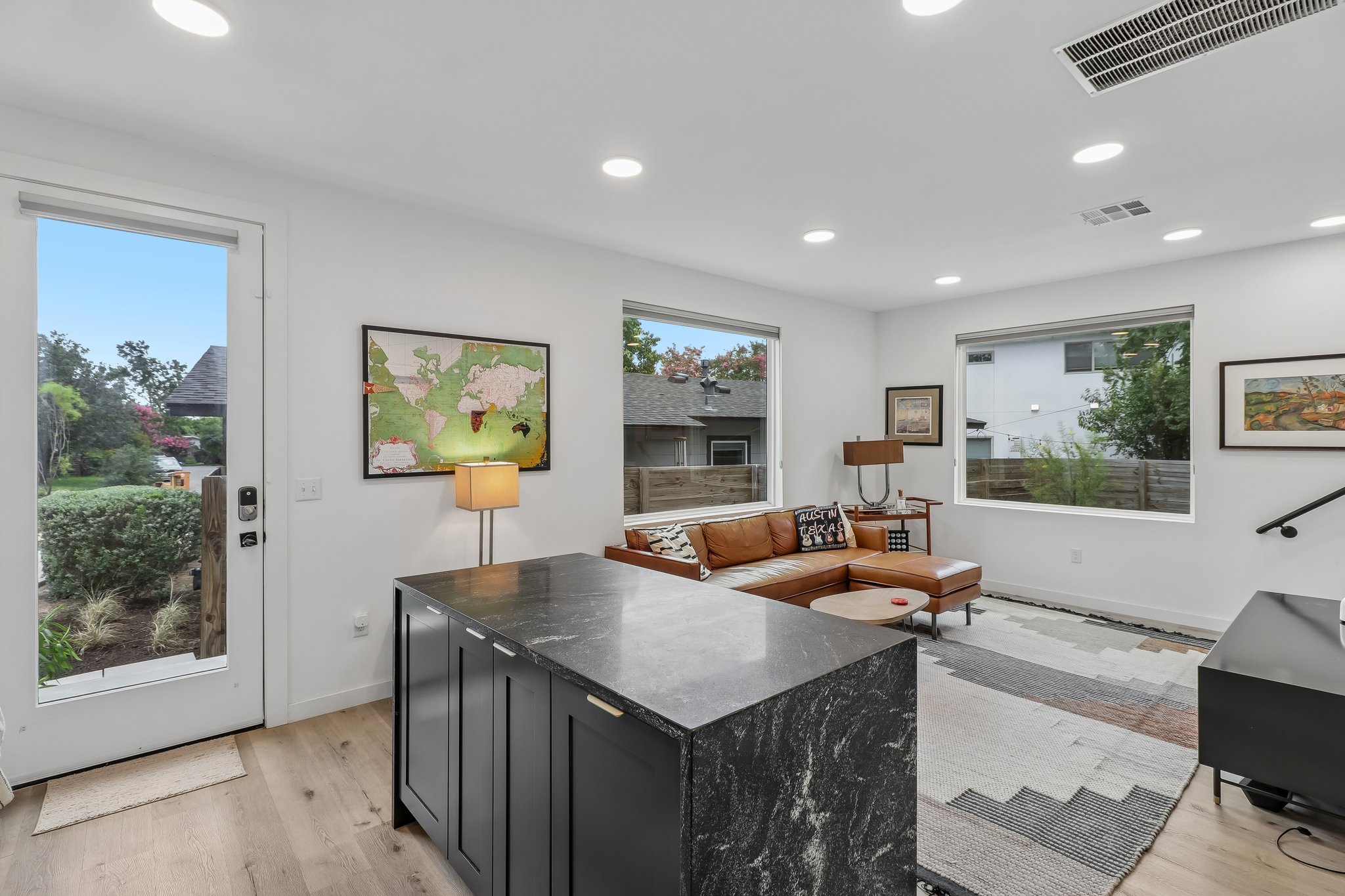 Camelot Cir 2-S2406-014.jpg