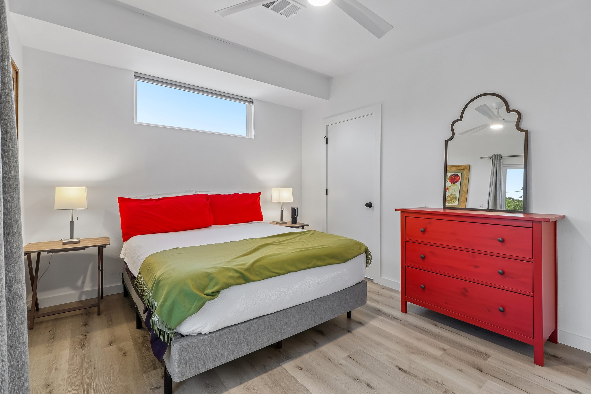 Camelot Cir 2-S2406-020.jpg