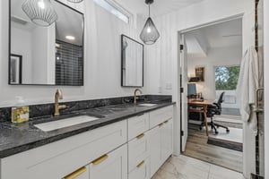 Camelot Cir 2-S2406-022.jpg