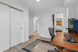 Camelot Cir 2-S2406-025.jpg