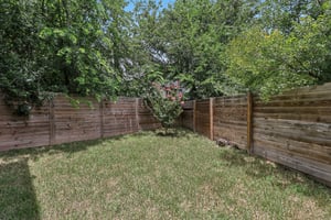 Camelot Cir 2-S2406-034.jpg