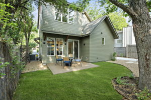  Photo 41