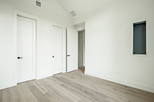  Photo 36