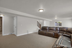  1406 E 5550 S, South Ogden, UT 84403, US Photo 17