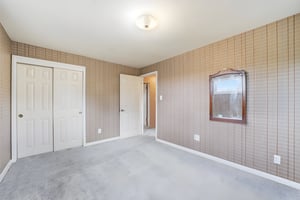 LG1R1038 furniture removed.jpeg