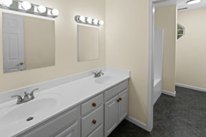  Photo 34