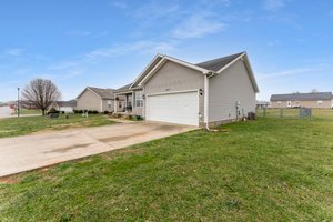 1407 Calgary Way, Bowling Green, KY 42101, USA Photo 2