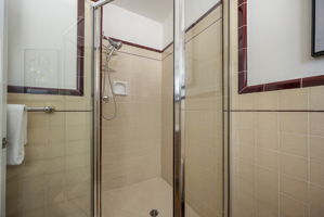  Photo 50