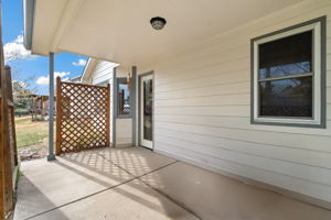  Photo 40