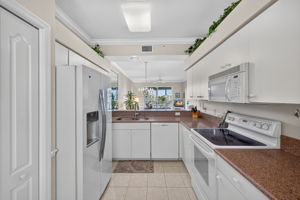 Kitchen 1 of 3