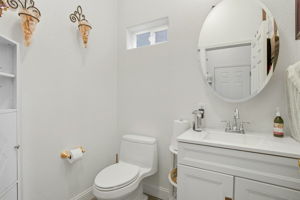  Photo 33