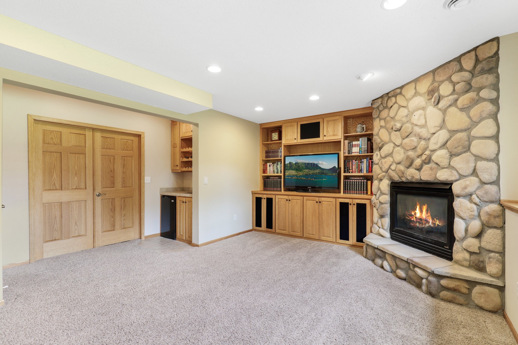 14079 Ridge Point Ct, Savage, MN 55378, US Photo 43