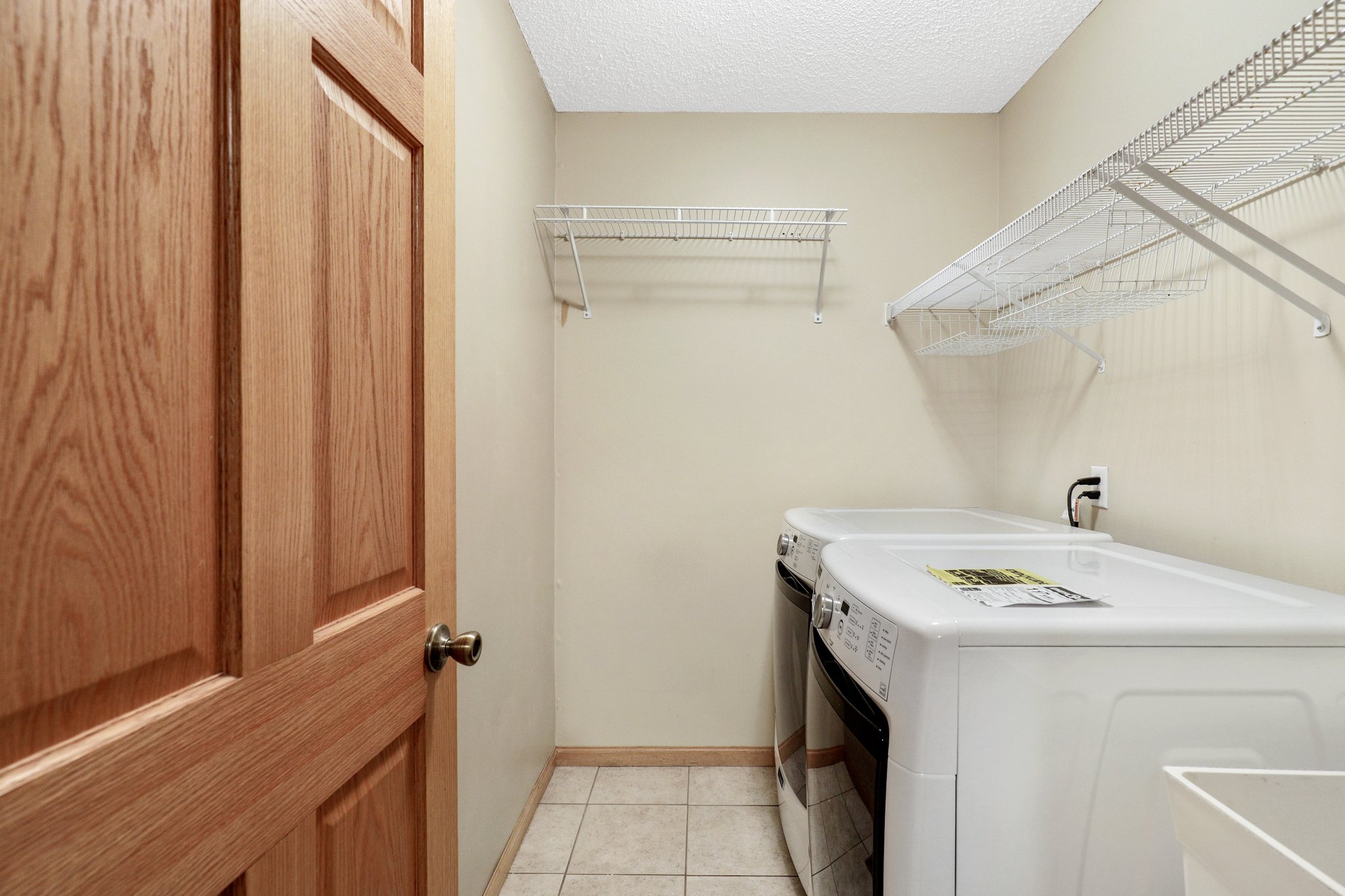 14079 Ridge Point Ct, Savage, MN 55378, US Photo 27