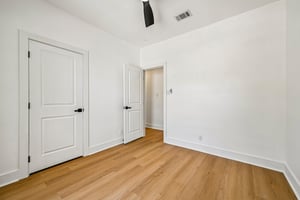 Gatlinburg Dr-S3107-033.jpg