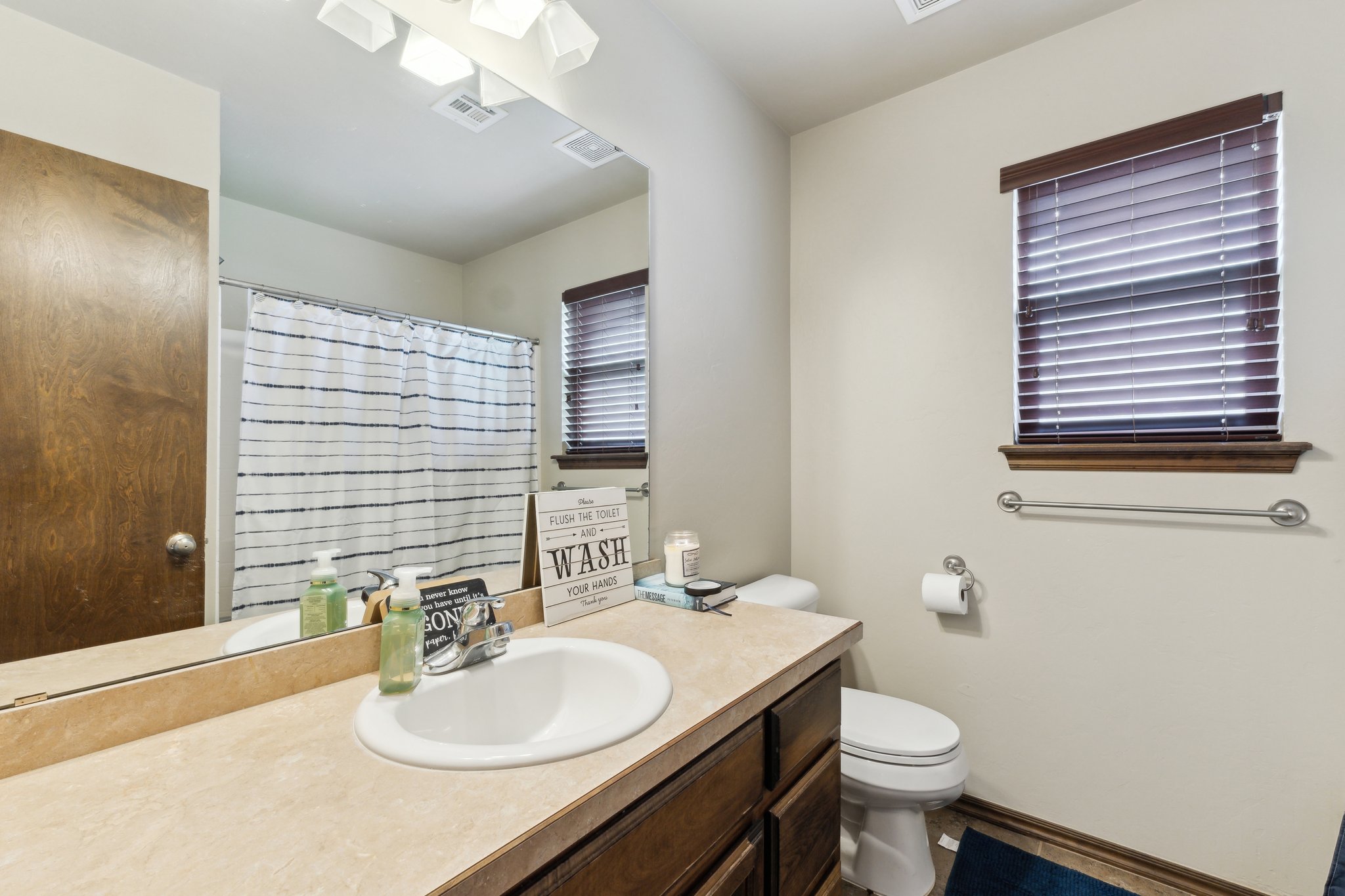 1409 Jordan Dr_031.jpg