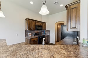 1409 Jordan Dr_018.jpg