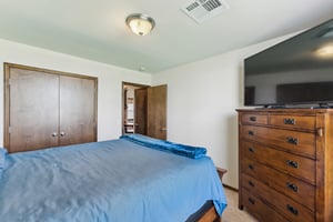 1409 Jordan Dr_029.jpg