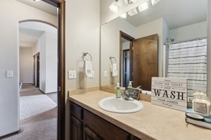 1409 Jordan Dr_030.jpg