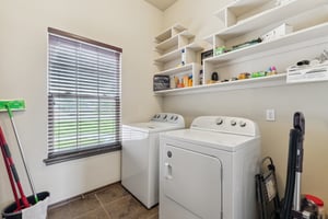 1409 Jordan Dr_032.jpg