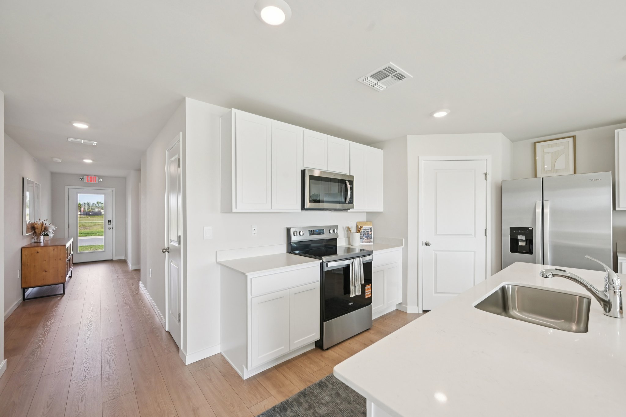 Mableton Dr-S1501-010.jpg