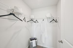 Mableton Dr-S1501-015.jpg