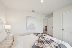 Mableton Dr-S1501-022.jpg