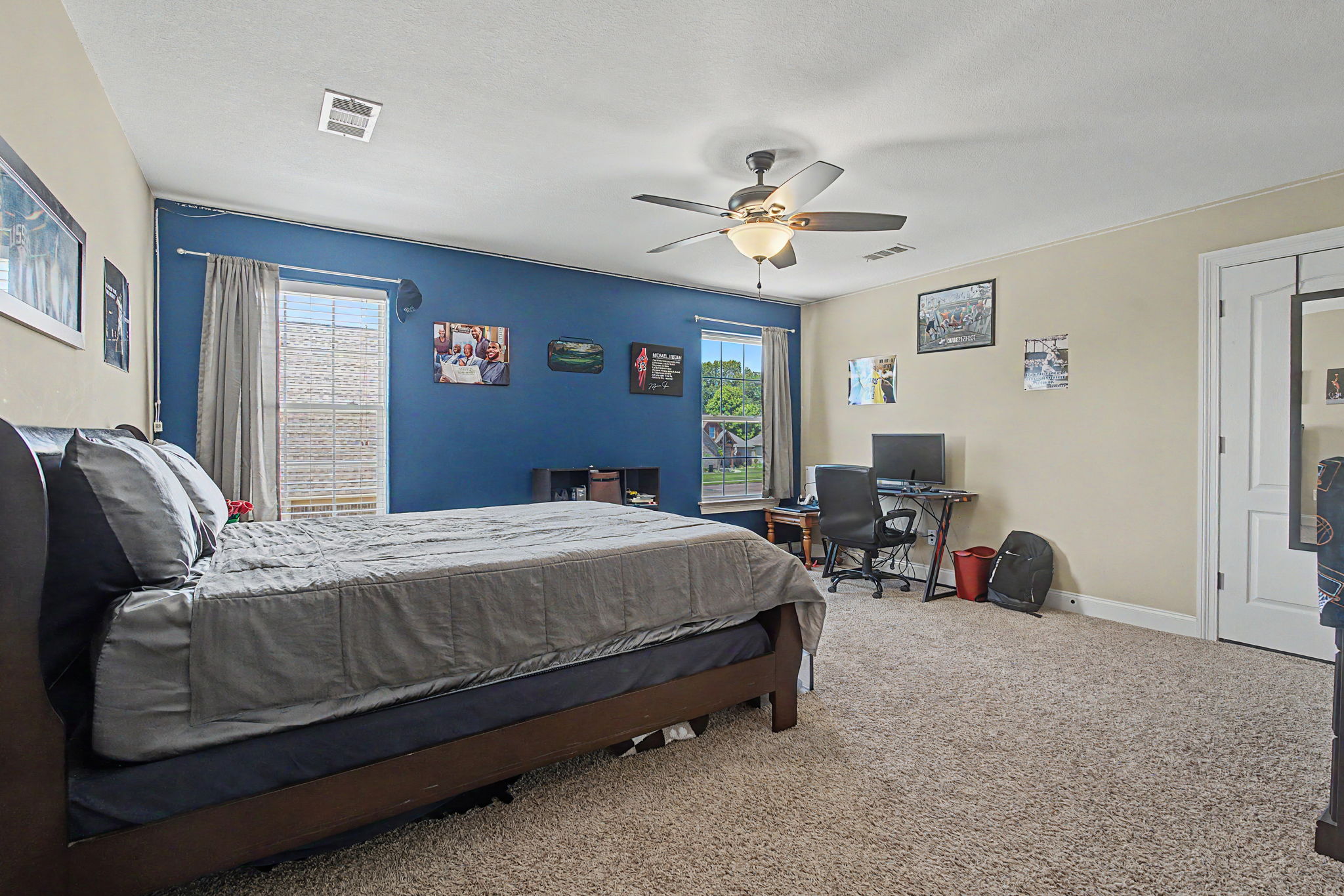  Photo 23