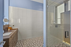  Photo 47