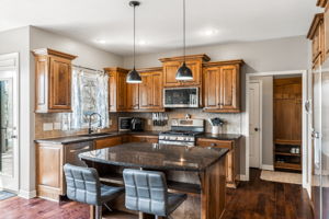 1409 SW Whistle Dr-025