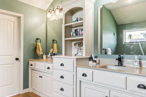 1409 SW Whistle Dr-033