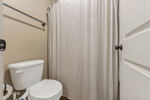 1409 SW Whistle Dr-042